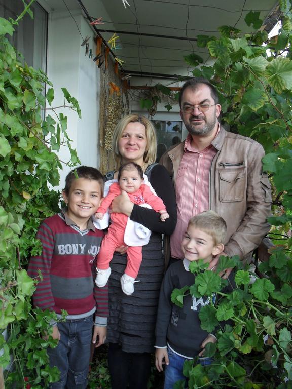 Къща Балканец Balcaneţ Exterior foto