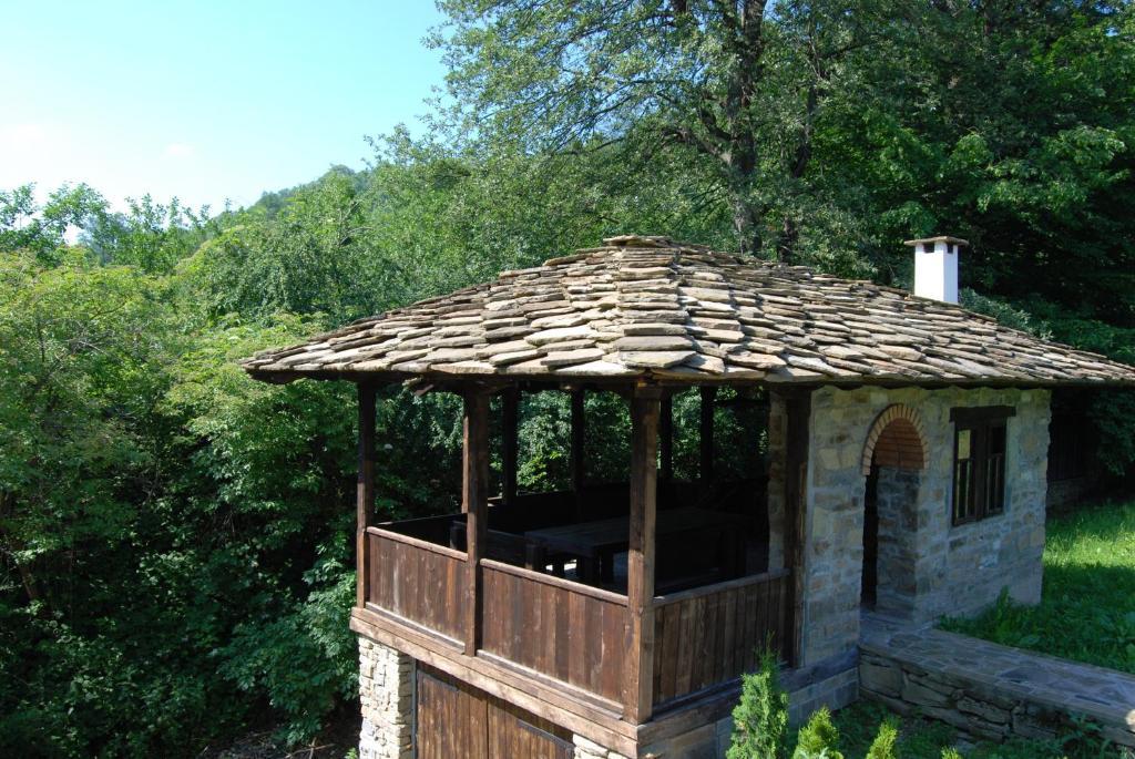Къща Балканец Balcaneţ Exterior foto